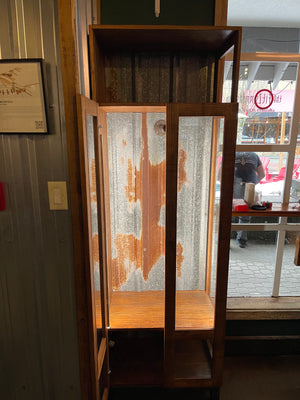 display cabinet 4