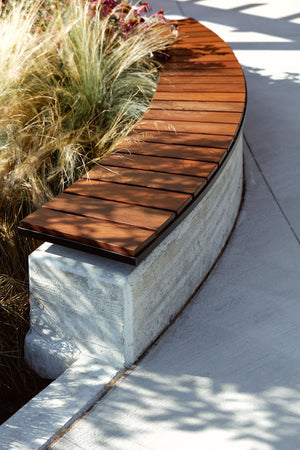 curved outdoor furniture