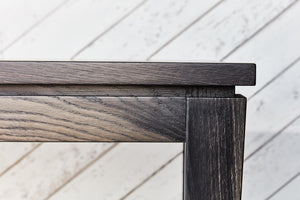 reveal detail on dining table